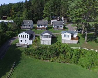 Large Cottage that sleeps 10 minutes from Cooperstown - Cooperstown - Building