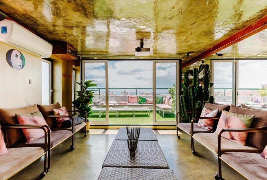Lisbon Art Stay Hotel & Apartments - Lisbon - Living room