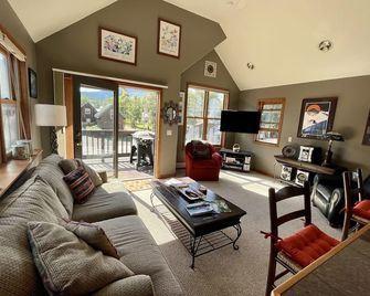 Oh Be Joyful!! House - One Block From Camp4 Coffee - Crested Butte - Living room