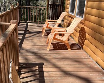 #7 High Country Haven Camping and Cabins - Franklin - Балкон