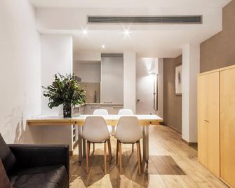 Barcelona Apartment Aramunt - Barcelone - Salle à manger