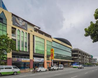 Hotel O Storytel - Kota Kinabalu - Building