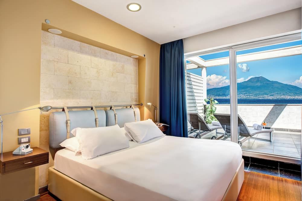 تاورز هوتل ستابيا سورينتو كوست