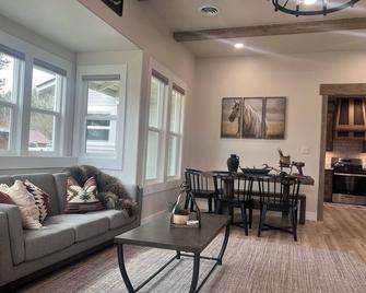 House in the heart of Darby, Montana Fully remodeled. - Darby - Living room
