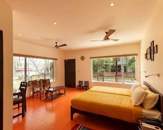 Lhasa Ayurveda and Wellness Resort - A BluSalzz Collection, Kochi, Kerala - Ernakulam - Habitación