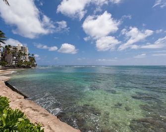 A 'spa Feel' At The Diamond Head Beach Hotel - Honolulu - Ranta