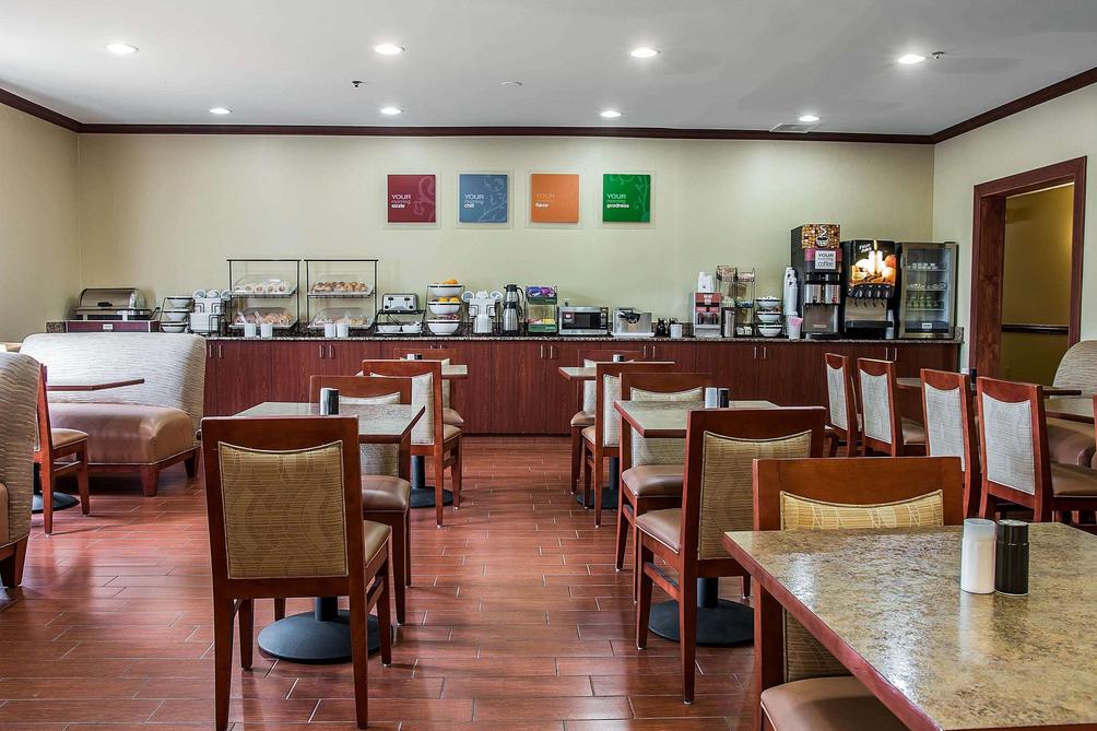 Comfort Inn Suites University South 56 1 2 9 Ann Arbor