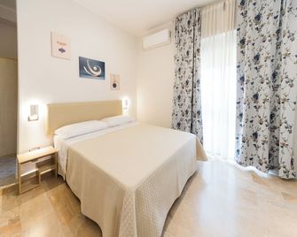 Hotel Dalì - Scafati - Bedroom