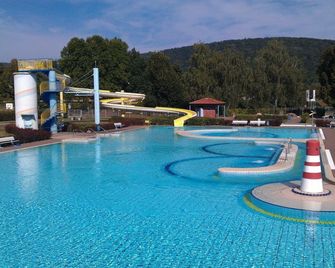 Azur Camping Wertheim - Wertheim - Pool