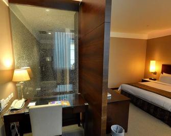 Taipei International Hotel - Taipei City - Bedroom