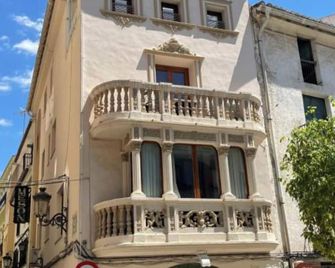 Varone - Requena - Building