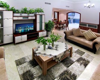 Ruru Tower - Manama - Living room