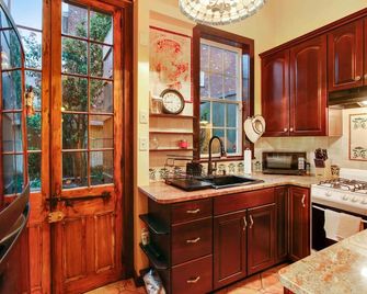 Authentic Creole Cottage - Steps To French Quarter - نيو اورليانز - مطبخ