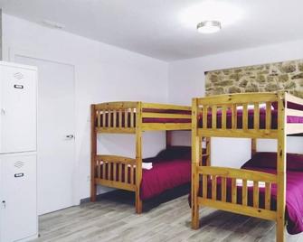 Albergue Casa Vacas - Castanedo - Bedroom