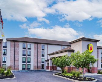 Super 8 by Wyndham Mount Laurel - מאונט לורל - בניין