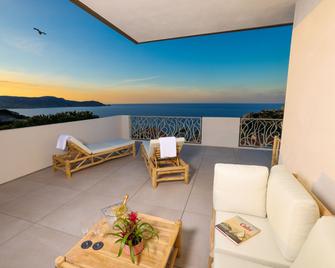 Maria Die - Calvi - Balcon