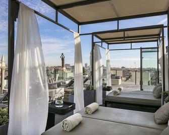 Emperador - Madrid - Balcony