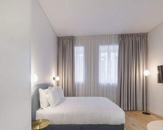 Lisbon Serviced Apartments - Mouraria - Lisbon - Bedroom