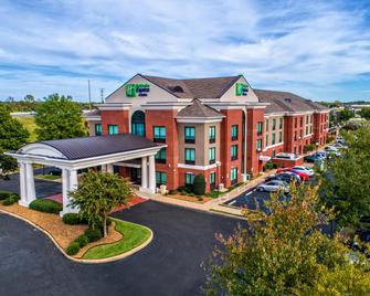 Holiday Inn Express & Suites Memphis Southwind - Memphis - Building