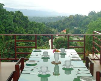 Nature Walk Resort - Kandy - Balcony