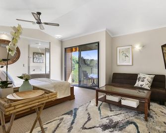 Top of The Hill - Maleny