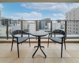 Hotel Mystays Fukuoka Tenjin Minami - פוקואוקה - מרפסת