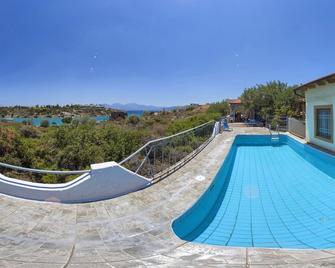 Eliza Hotel - Agios Nikolaos - Bể bơi