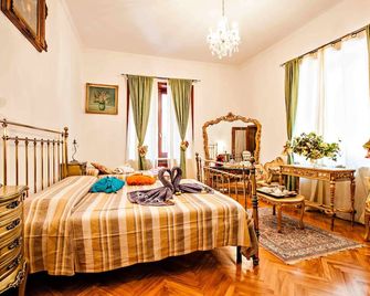 Art&Coffee - Verona - Bedroom