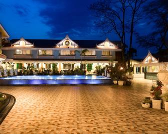 Mayfair Himalayan Spa Resort - Kālimpong - Pool