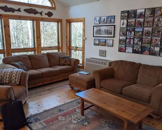Best of Vermont - Jamaica - Living room