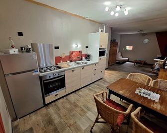 Gîte De La Souris Verte - Grozon - Küche