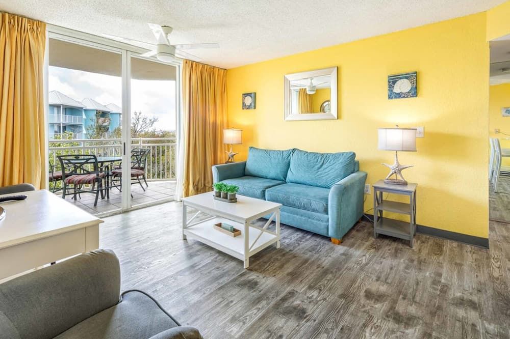 Tortuga Suite Sparkling Pool Hot Tub - Key West