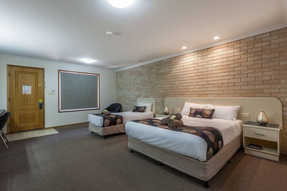 كليفورد جاردنز موتور إن