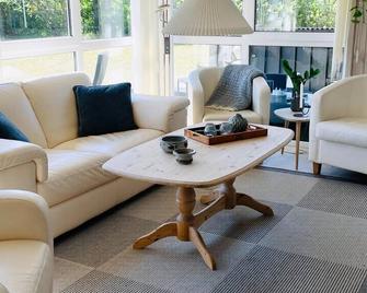 Vakantiehuis Vlakbij Zee En Gezellig Sæby - Sæby - Living room