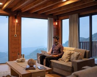Avalon Cottages Kanatal - Kanatal - Living room