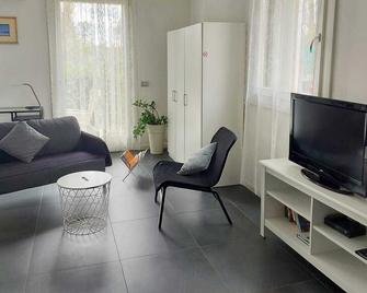 Casa Viola Vicenza Park Free - Vicenza - Sala de estar