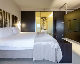 Ramada Plaza by Wyndham Bucharest Convention Center - Bukarest
