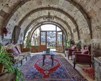 Sah Saray Cave Suites Halal Hotel - Göreme - Reception