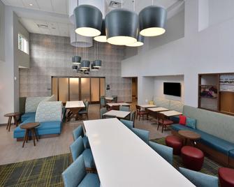 Hampton Inn & Suites by Hilton Charlotte North I 485 - Charlotte - Restaurant