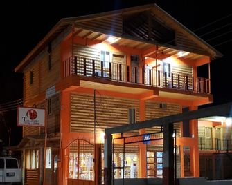 Hotel Taramuri - Creel - Gebäude