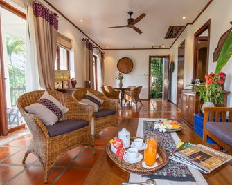Riverside Boutique Resort, Vang Vieng - ואנג ויינג - סלון