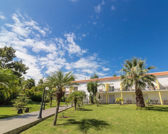 Hotel Teresinha - Praia Da Vitoria