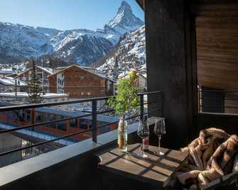 Hotel Zermama Zermatt - Zermatt - Varanda
