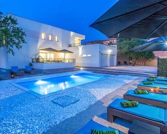 Beautiful Home In Kraj With Wifi - Kraj - Piscina