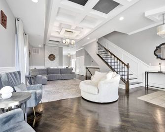 Lux Home in Chicago 7mins Downtown - שיקאגו - סלון