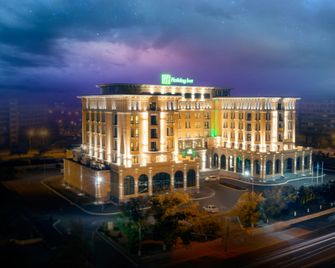 Holiday Inn Aktau By IHG - Aktau - Building