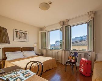 Hotel La Pace - Pontedera - Slaapkamer