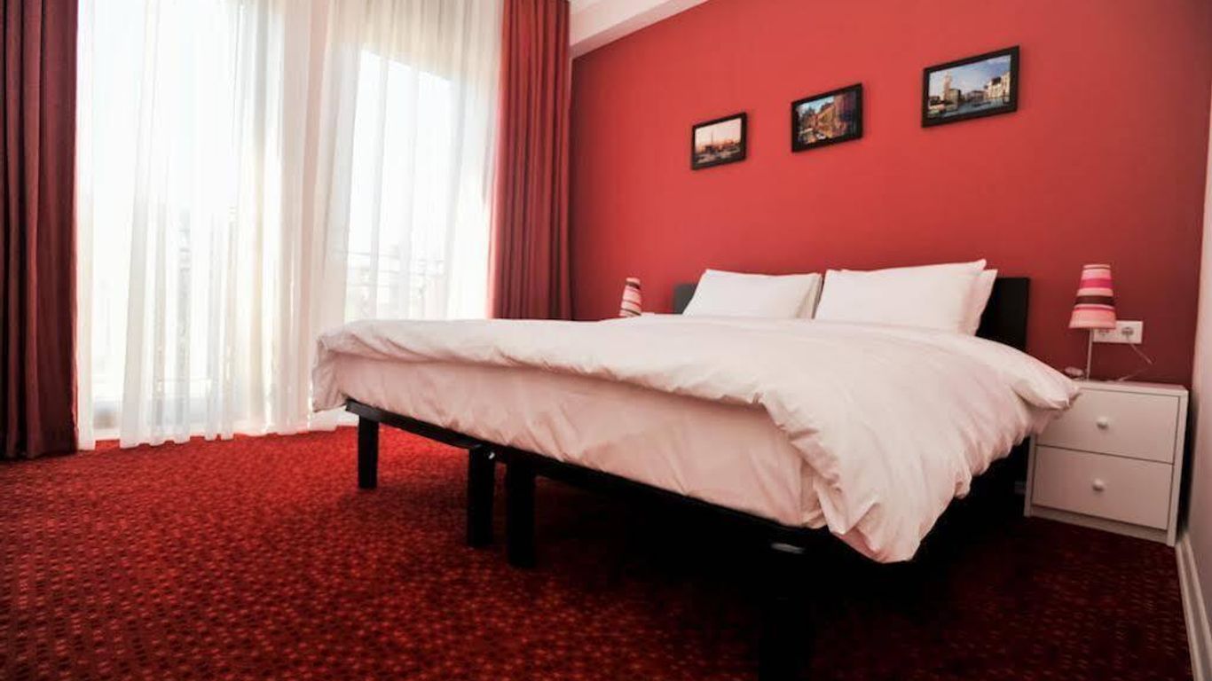 بياتزا فور كولورز