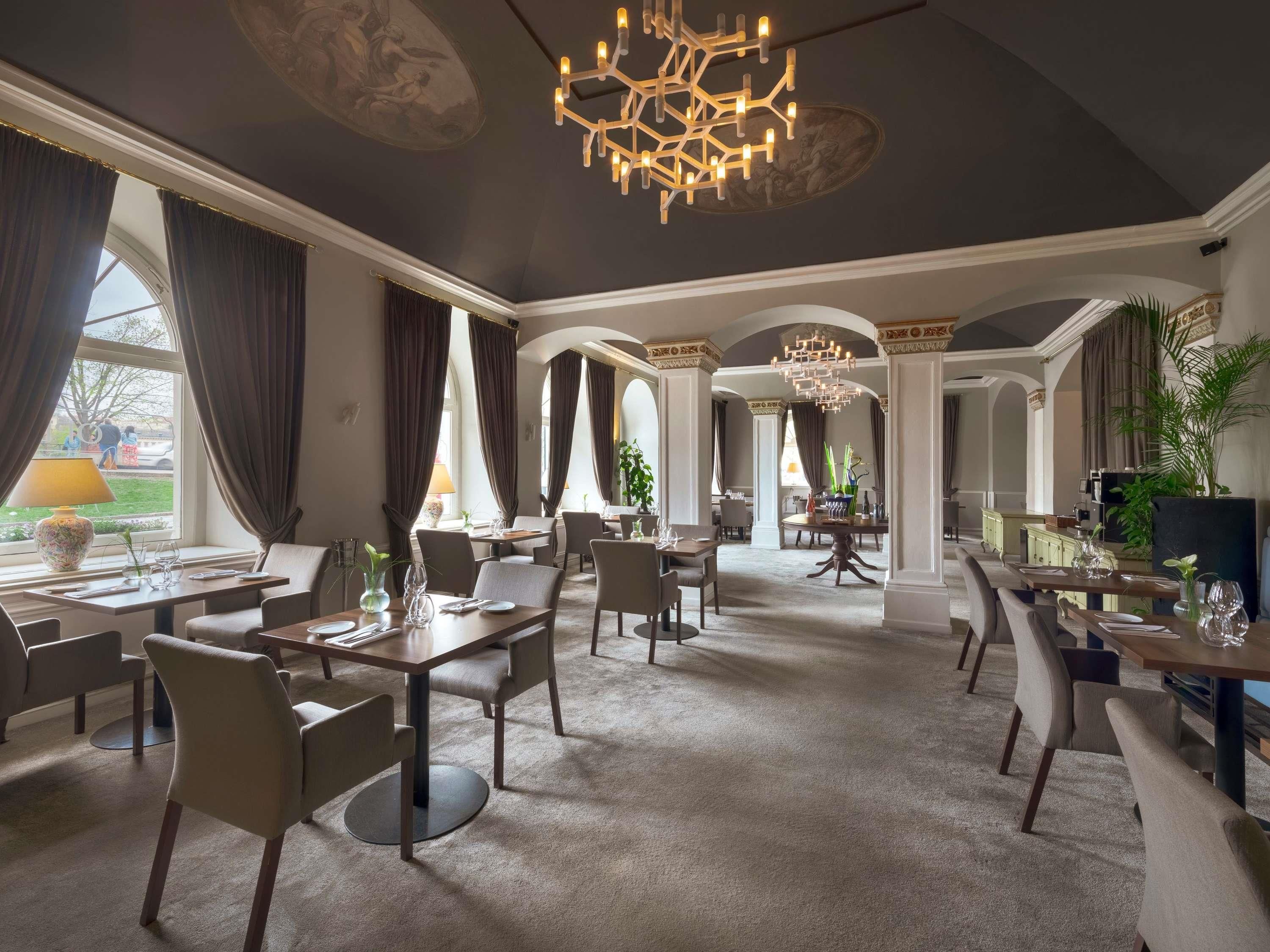 ذا موزارت براجو باي أكور