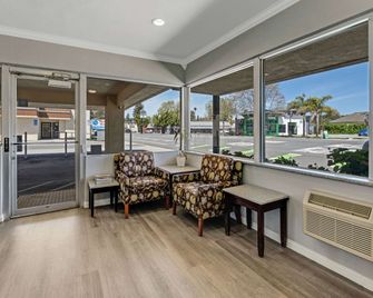 Quality Inn Santa Cruz Downtown Area - Santa Cruz - Hall d’entrée